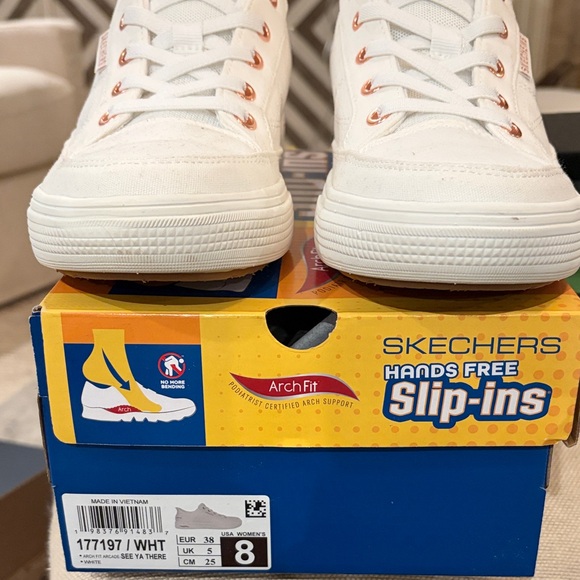 Skechers Slip-ins: Arch Fit Arcade - See Ya There in White/8M/EUC - Picture 7 of 15